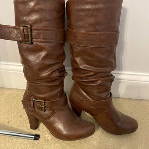 Size 8 Madden Girl slouch boots